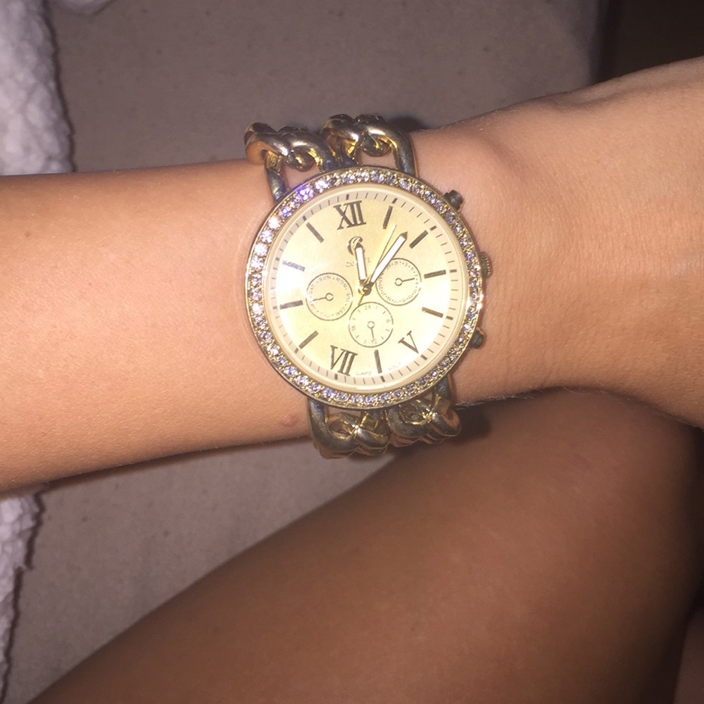 Gold blingy watch
